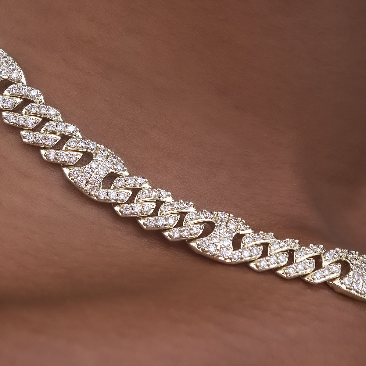 Iced Mariner Cuban Necklace in Yellow Gold- 9mm