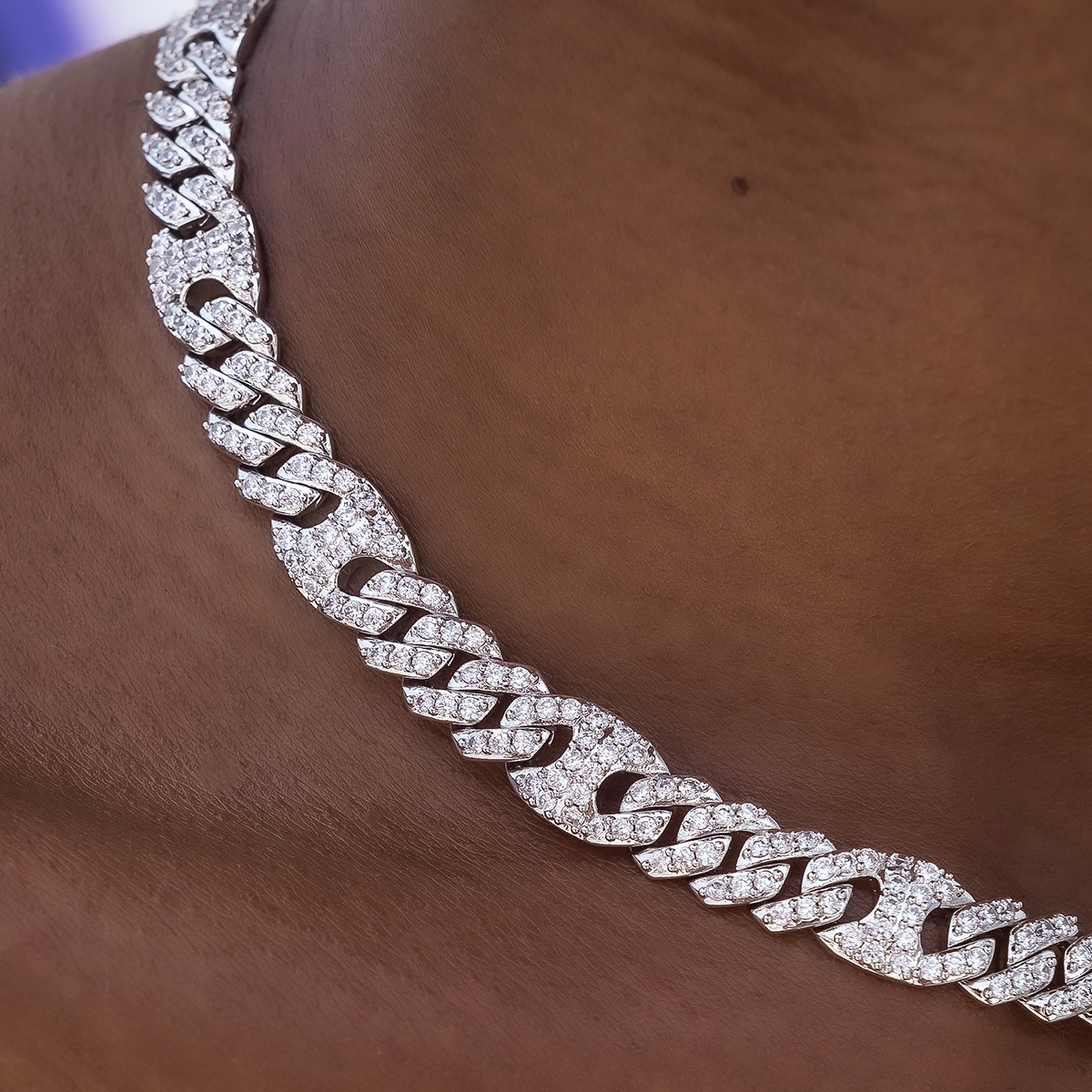 Iced Mariner Cuban Necklace in White Gold- 9mm
