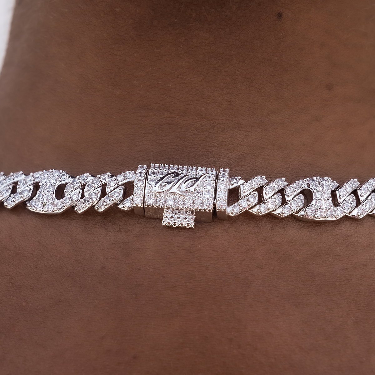 Iced Mariner Cuban Necklace in White Gold- 9mm