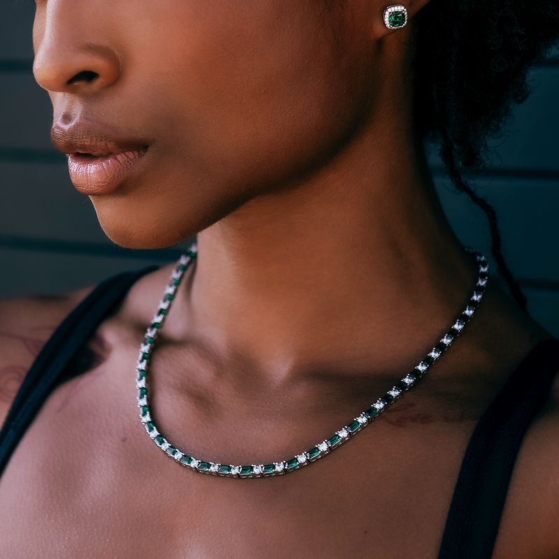Emerald Baguette Tennis Necklace in White Gold - 4mm