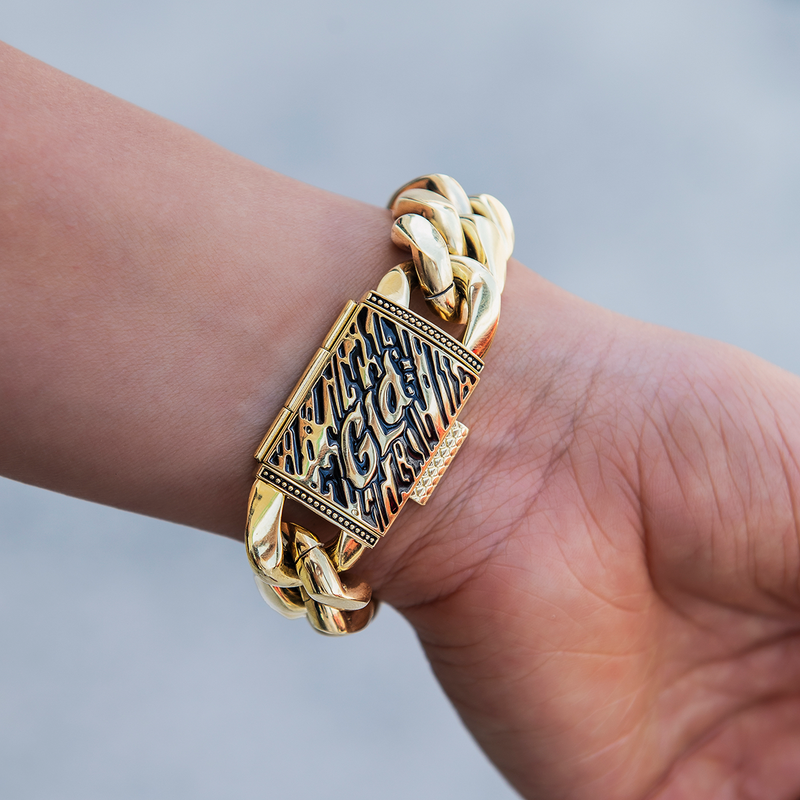 Signature Cuban Link Bracelet in Yellow Gold- 19mm