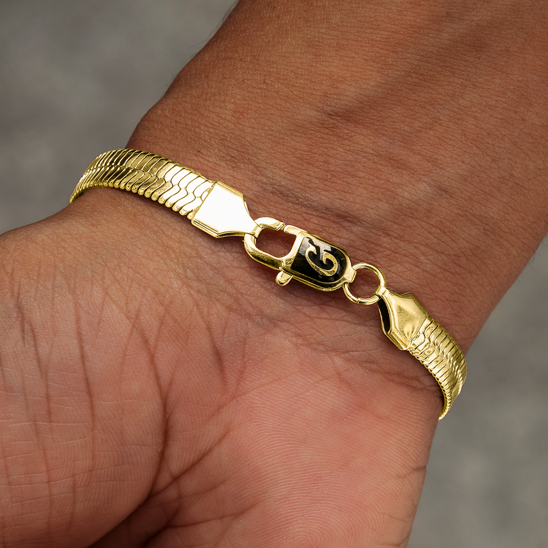 Herringbone Bracelet in Yellow Gold- 8mm