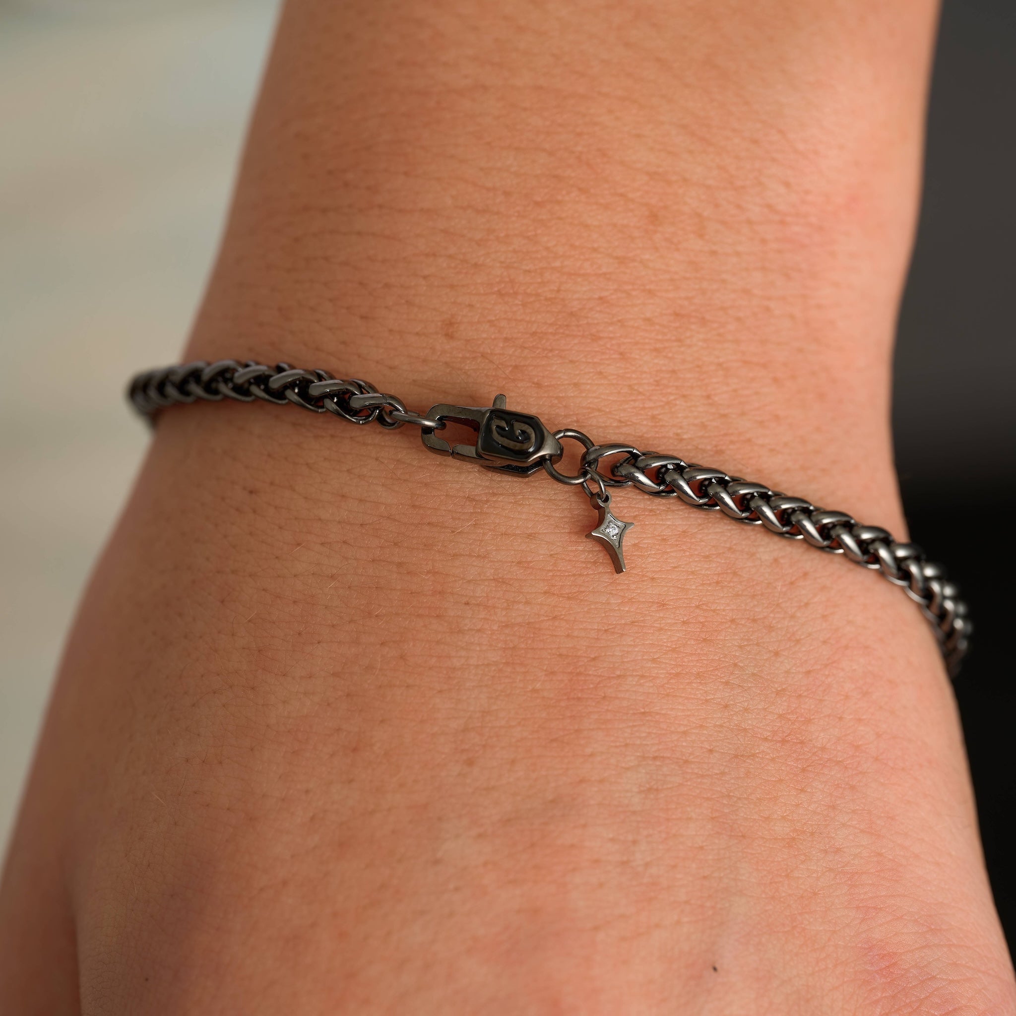 Palm Chain Bracelet in Black - 4mm