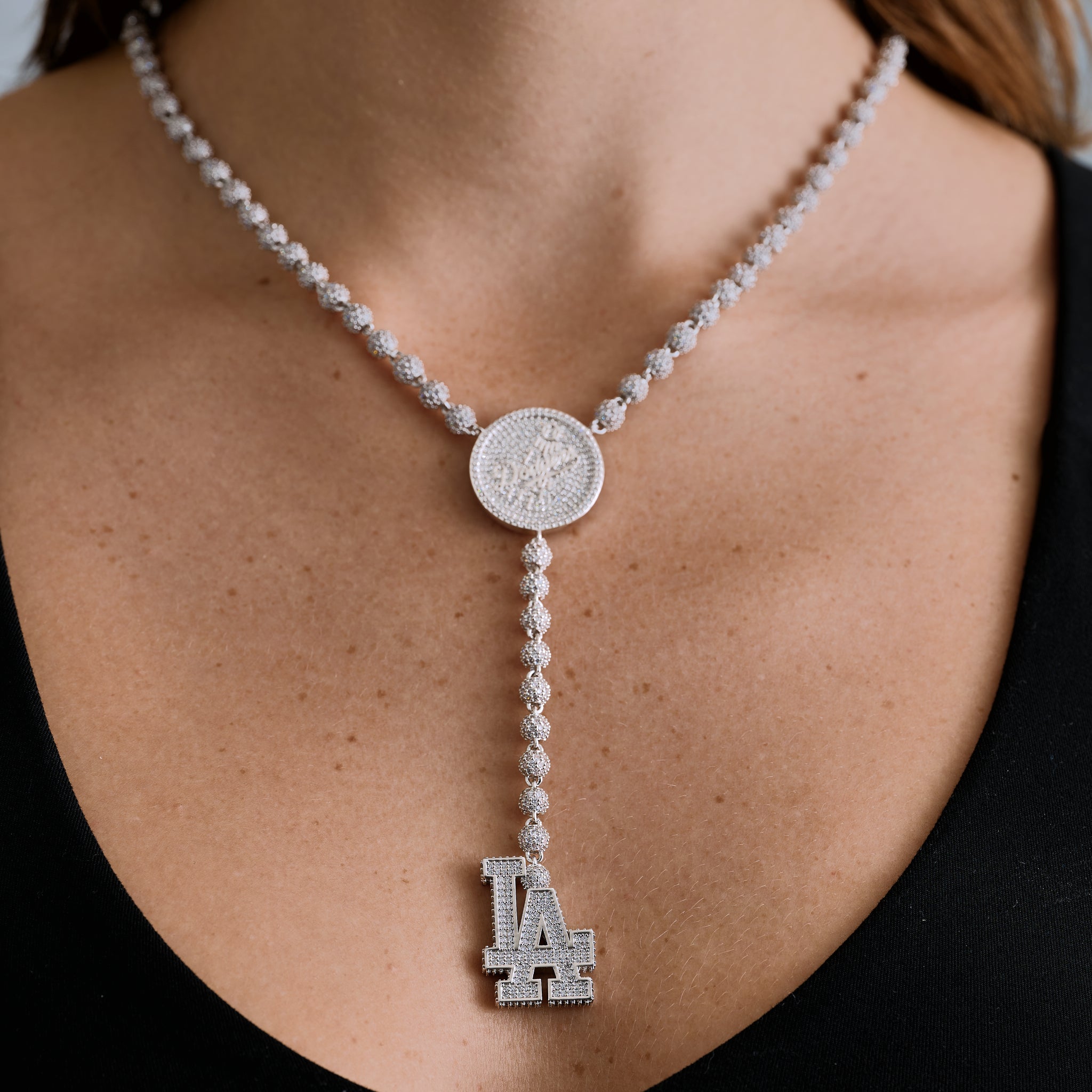 LA Dodgers Official MLB Lariat Necklace in White Gold