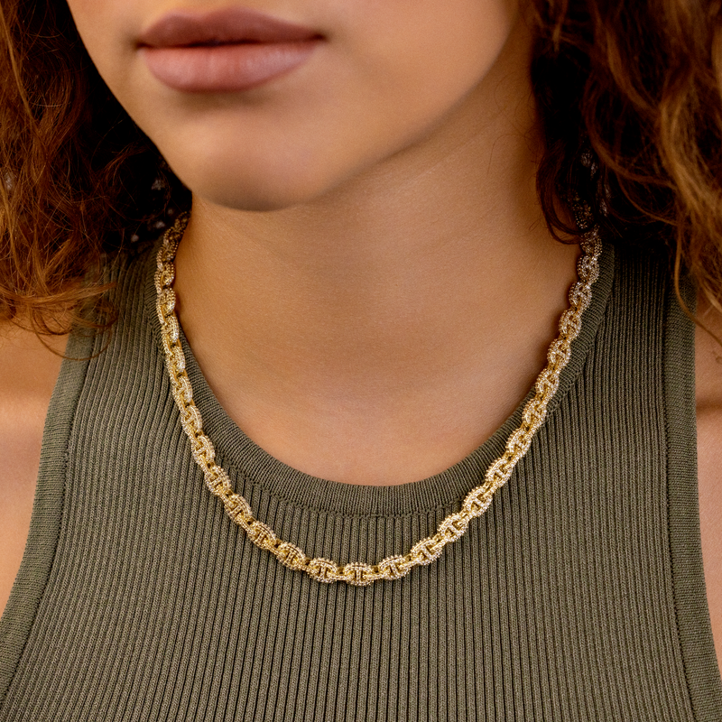 Micro Valentina Necklace in Yellow Gold
