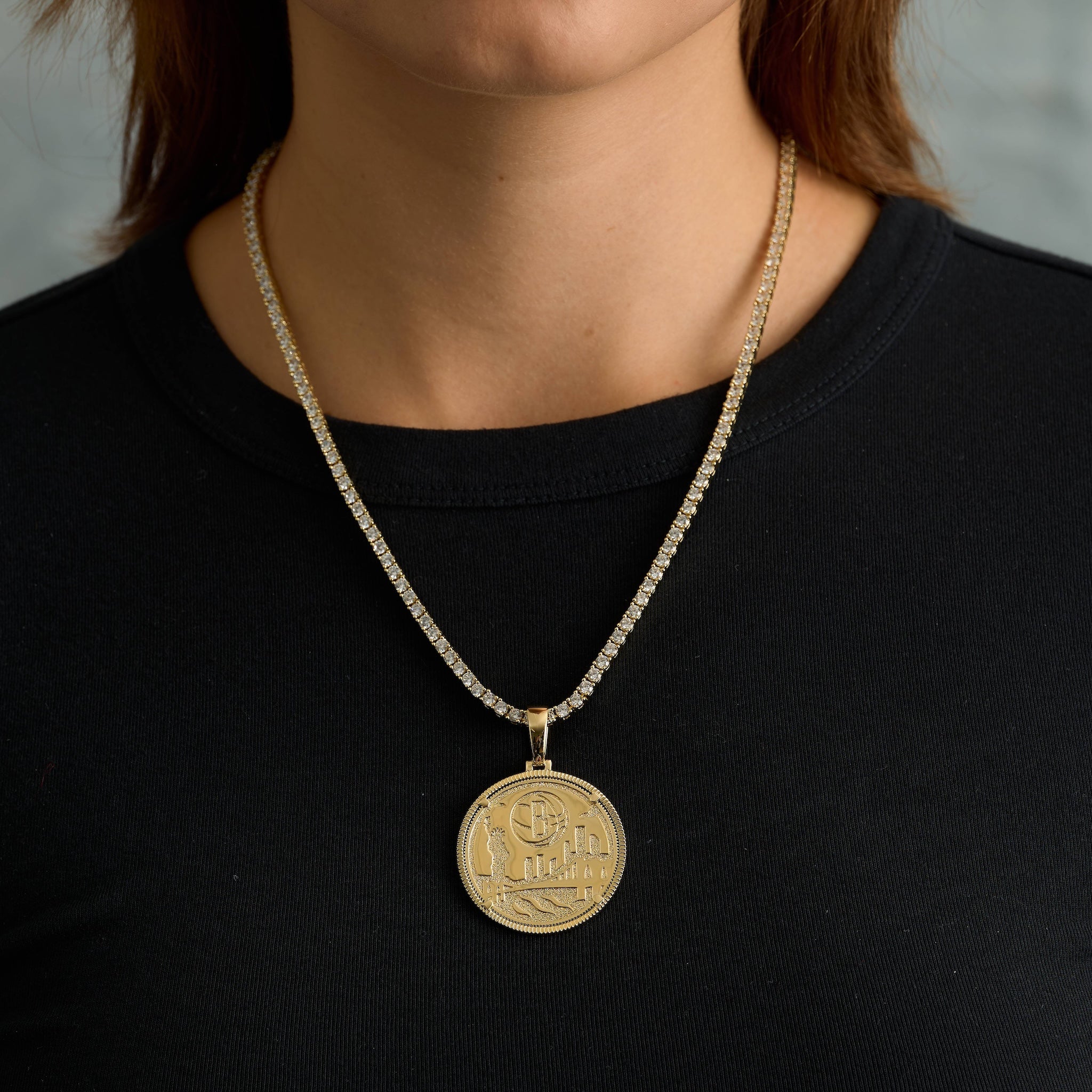Brooklyn Nets Official NBA Coin Pendant in Yellow Gold