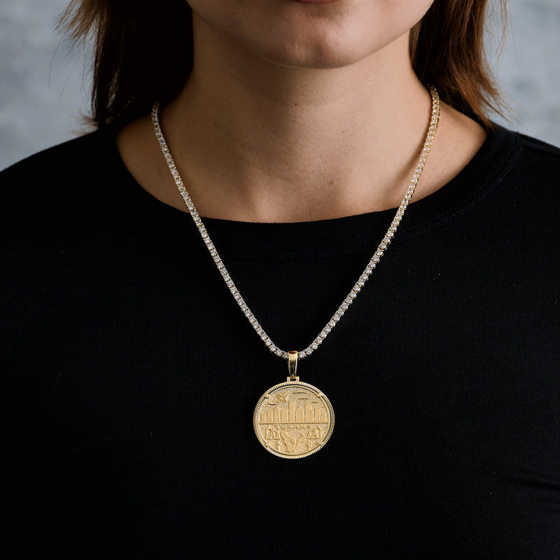 Houston Texans Official NFL Coin Pendant in Yellow Gold