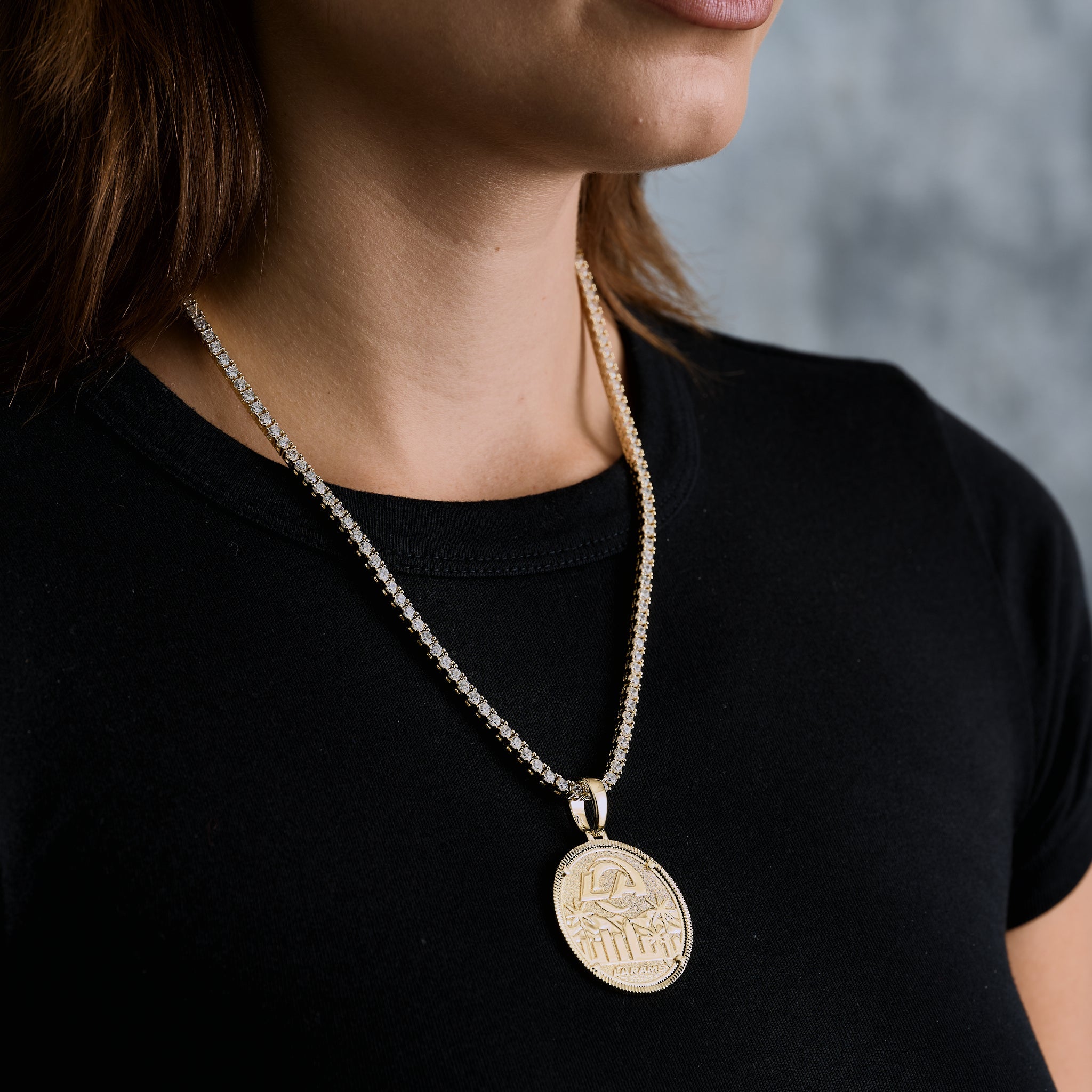 LA Rams Official NFL Coin Pendant in Yellow Gold