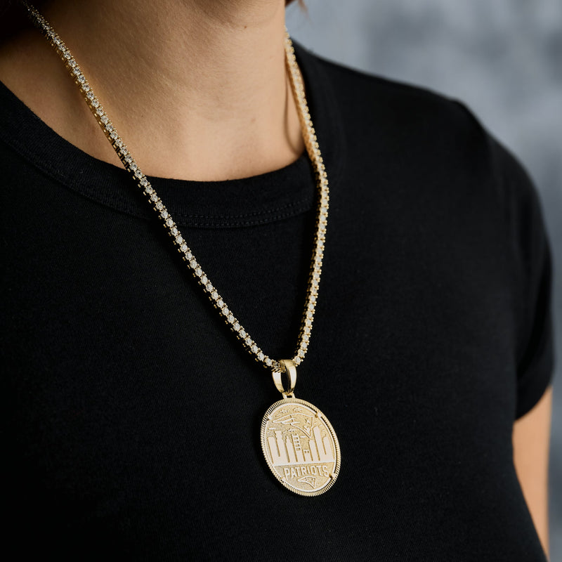 New England Patriots Official NFL Coin Pendant in Yellow Gold