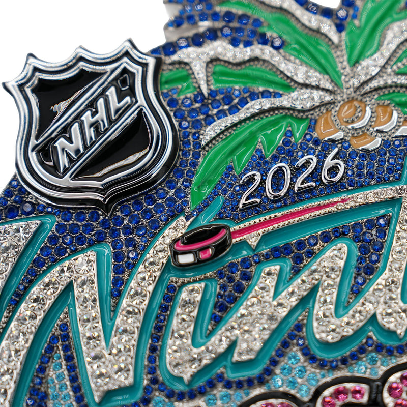 Giant 2026 Winter Classic Official NHL Pendant in White Gold