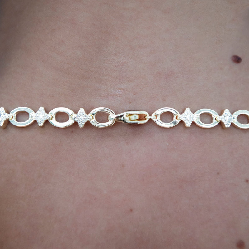Iced Star Cable Link Necklace in Yellow Gold