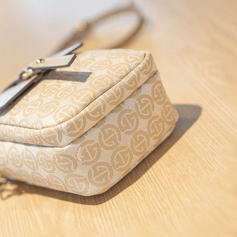 New Niche Embroidered Shoulder/Crossbody Bag 9565
