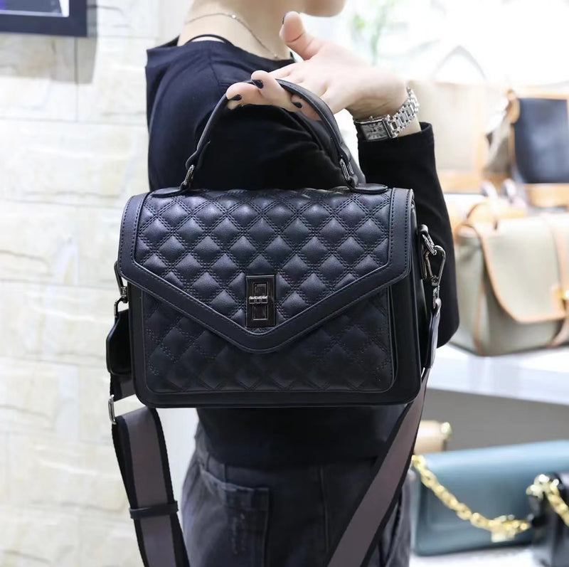 2026 Classic New Shoulder/Crossbody Quilted Bag