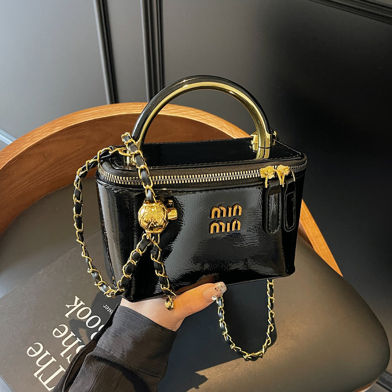 Retro Oil Wax Leather Chain Shoulder Square Bag