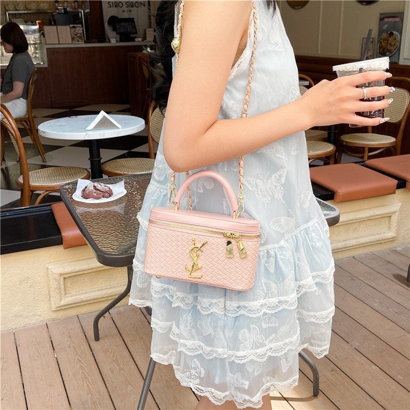 Luxury Woven Diamond Square Shoulder Bag for Women