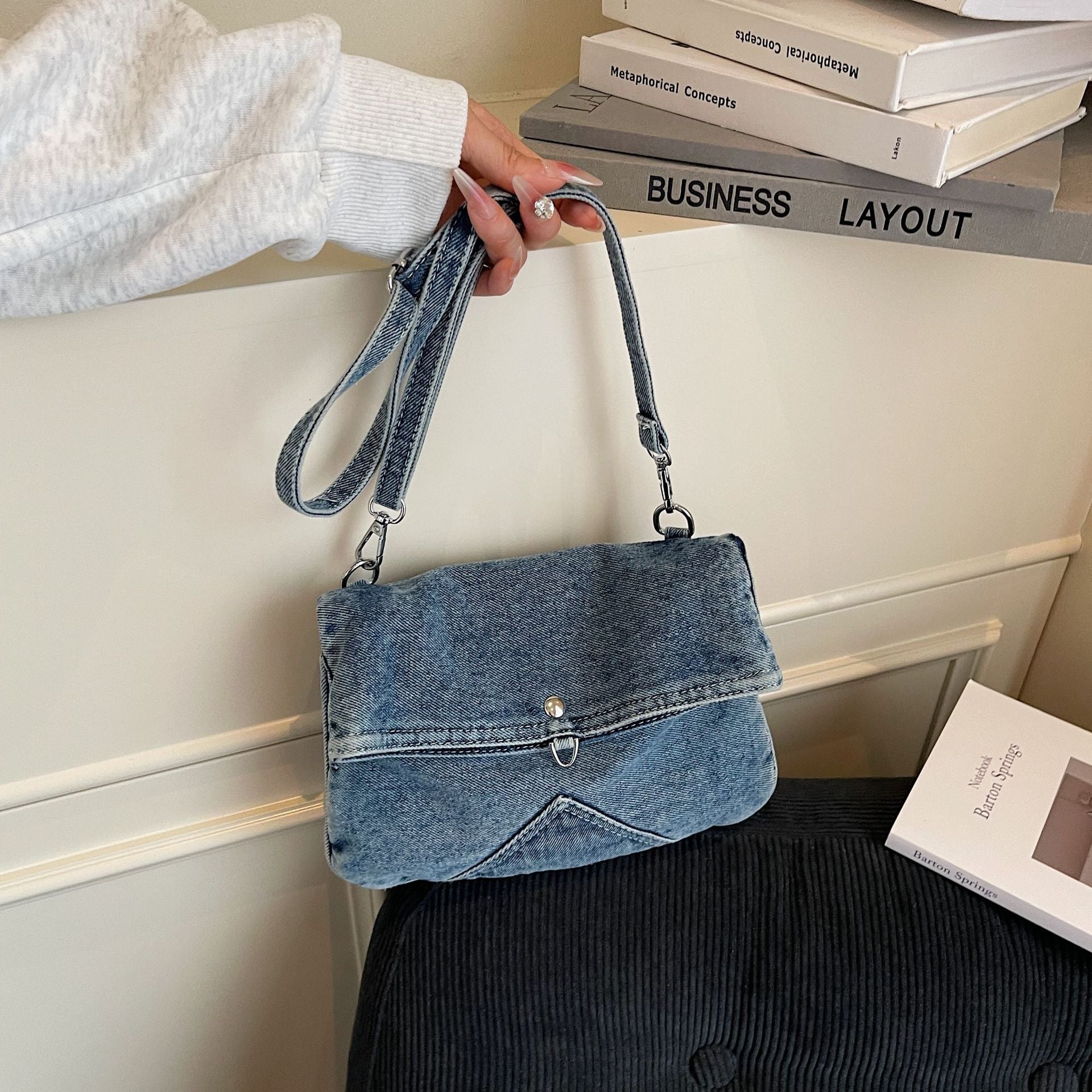 Retro Denim Shoulder Bag for Women - Large Capacity Commuter Envelope Bag