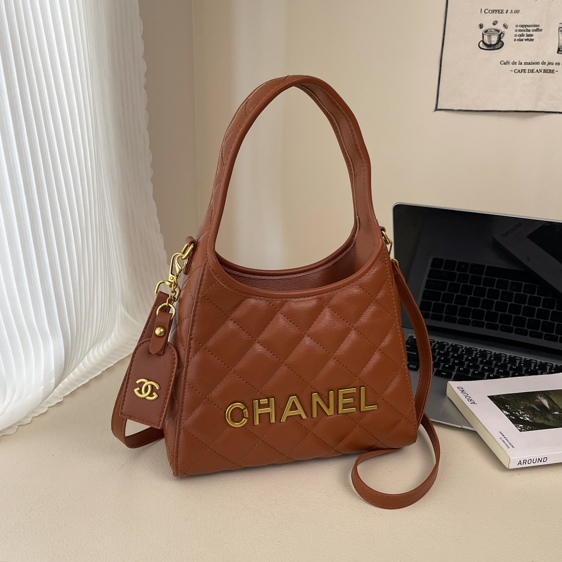 Luxury Poplar Small Fragrant Shoulder Messenger Handbag