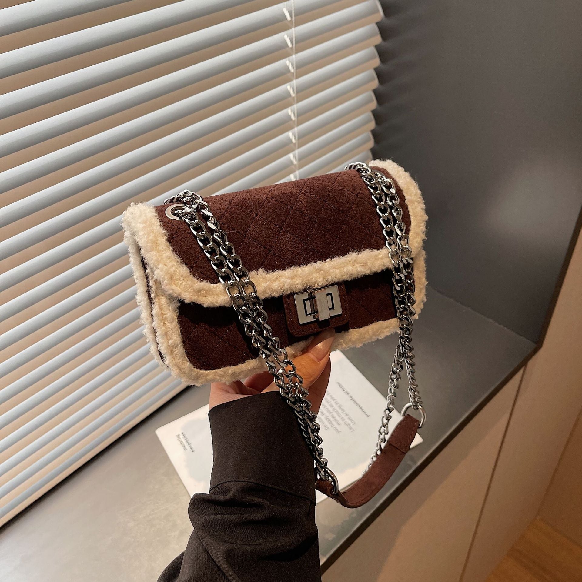 Trendy Personalized Chain Commuter Bag