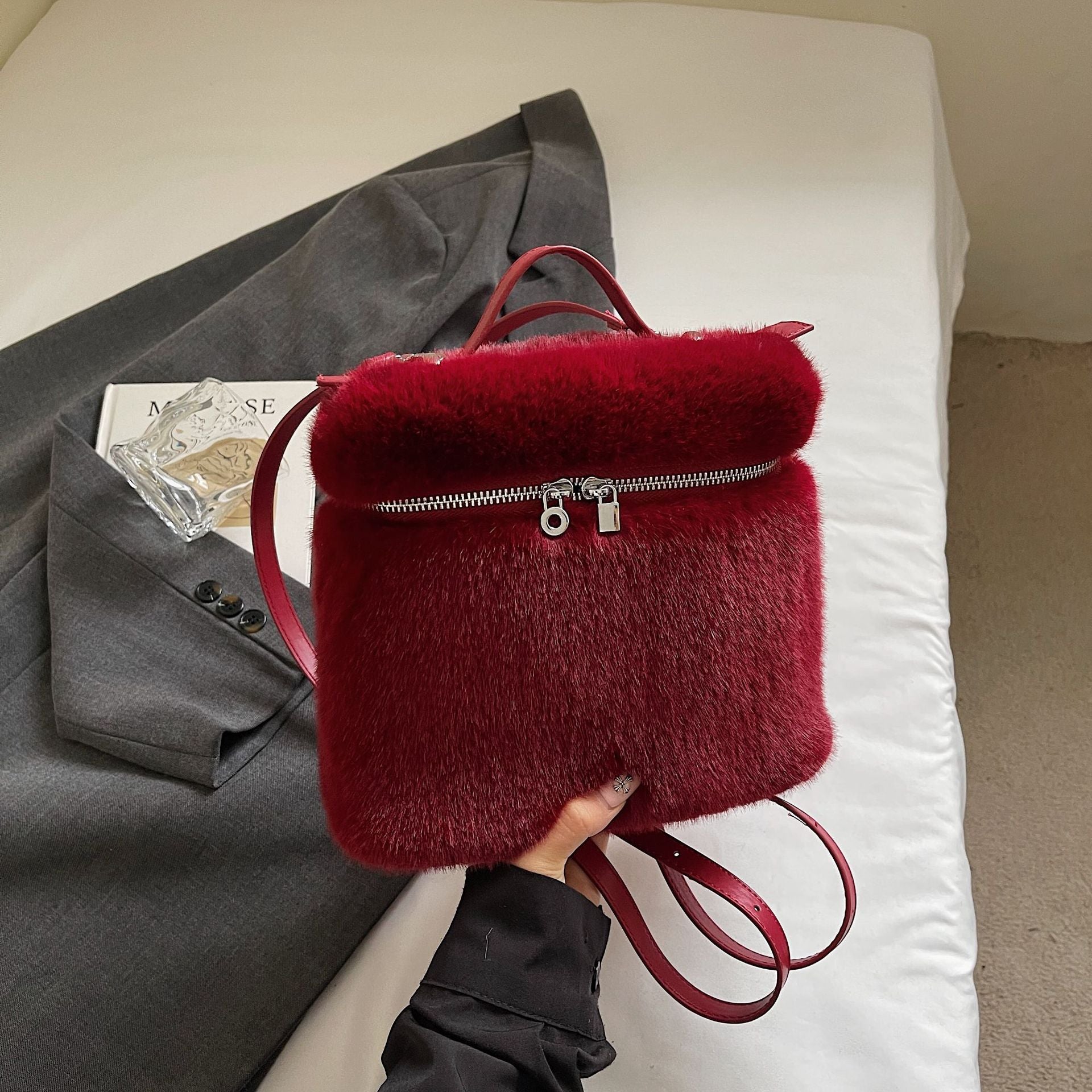 Autumn Winter Commuter Backpack Large Capacity Wool Messenger Bag