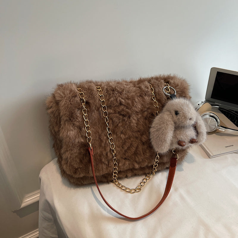Trendy Versatile Chain Plush Bag Large Capacity Shoulder Bag