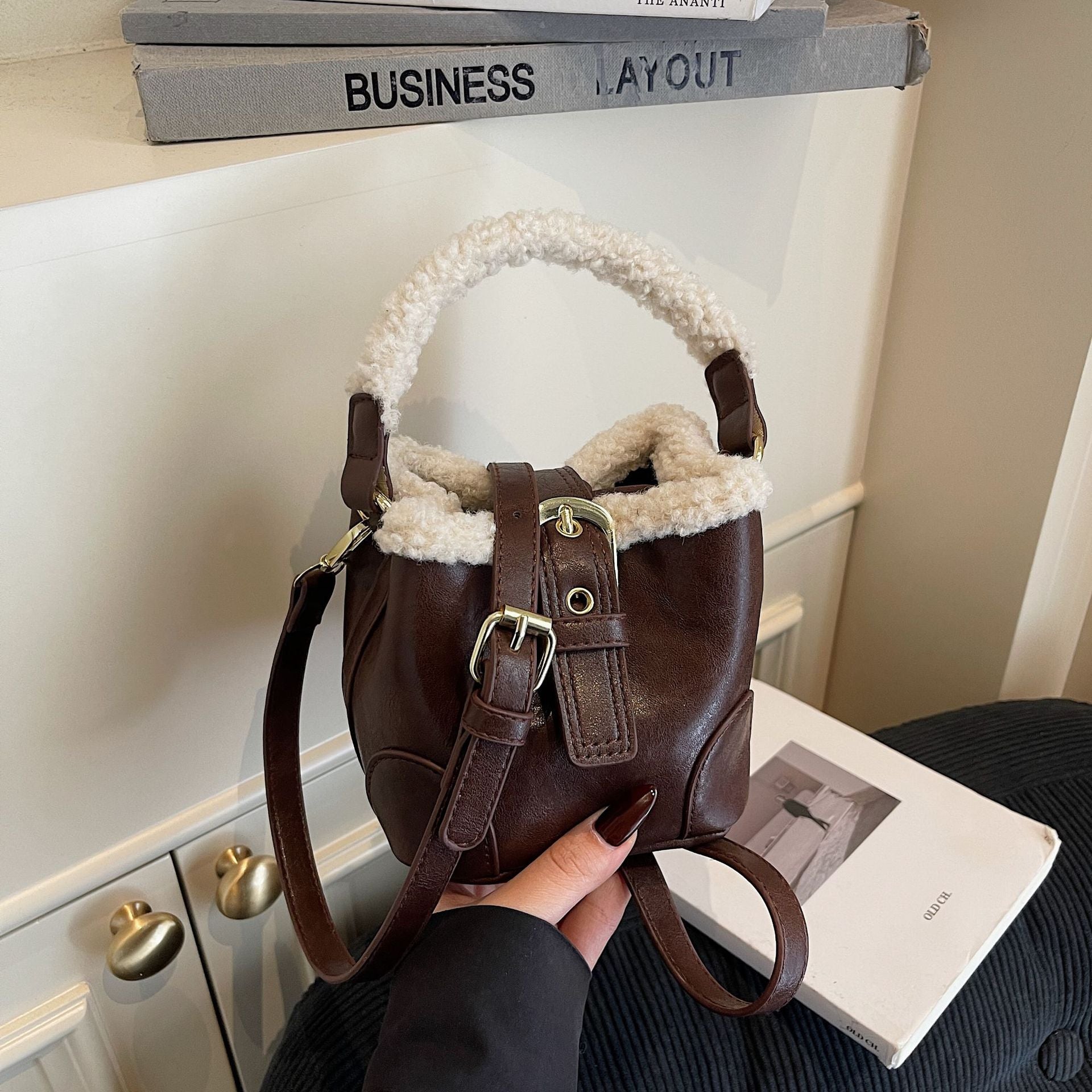 Retro Plush Splicing Shoulder Bag