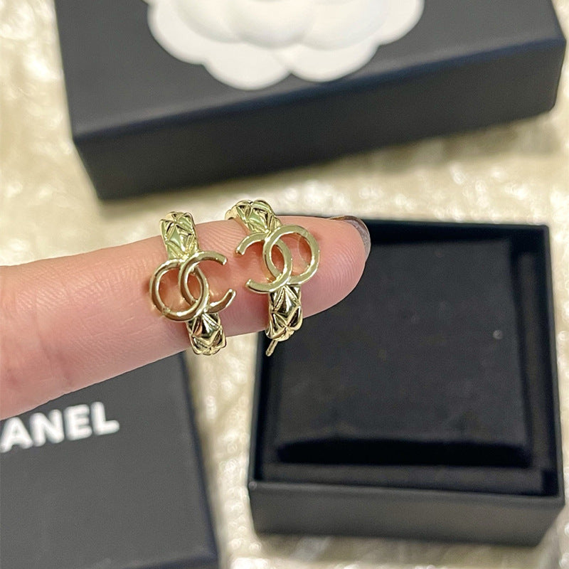 Golden Rhombus Pattern Double C Stud Earrings Women