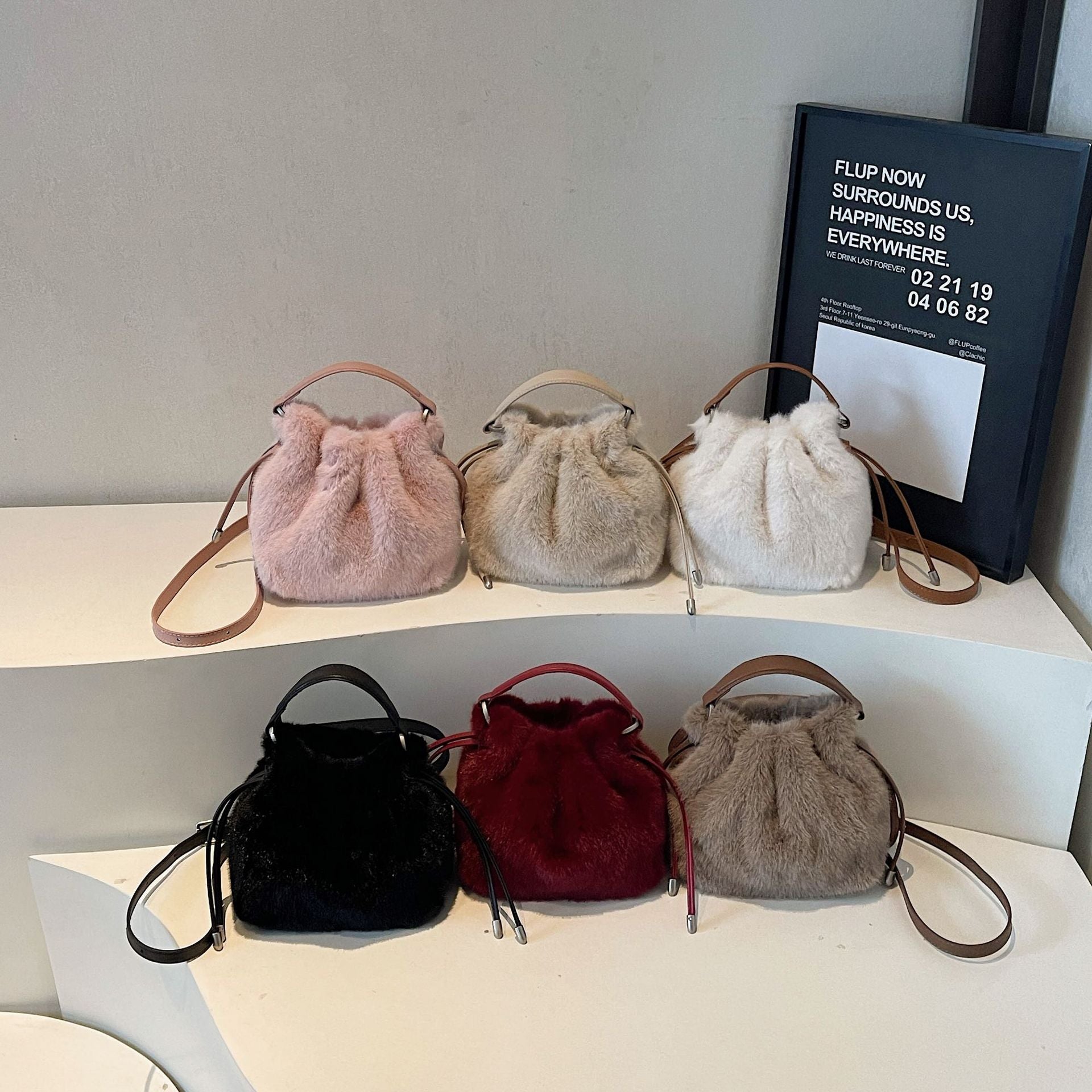 Plush Women's Messenger Bag Soft Daily Shoulder Pleated Bucket Bag