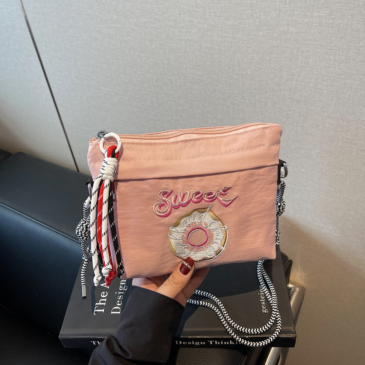 Donut Chain Shoulder Bag for Women Fashion Commuter Bag