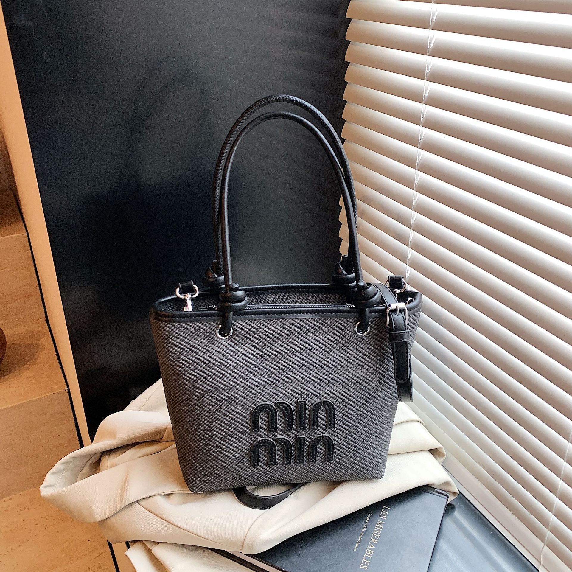 Miu Luxury Woven Tote Bag Women's Shoulder Basket Bag