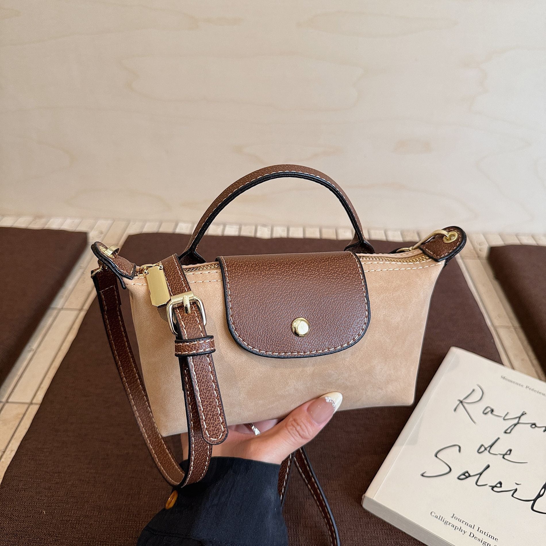 Fashion Dragon Dumpling Retro Shoulder Bag Light Luxury