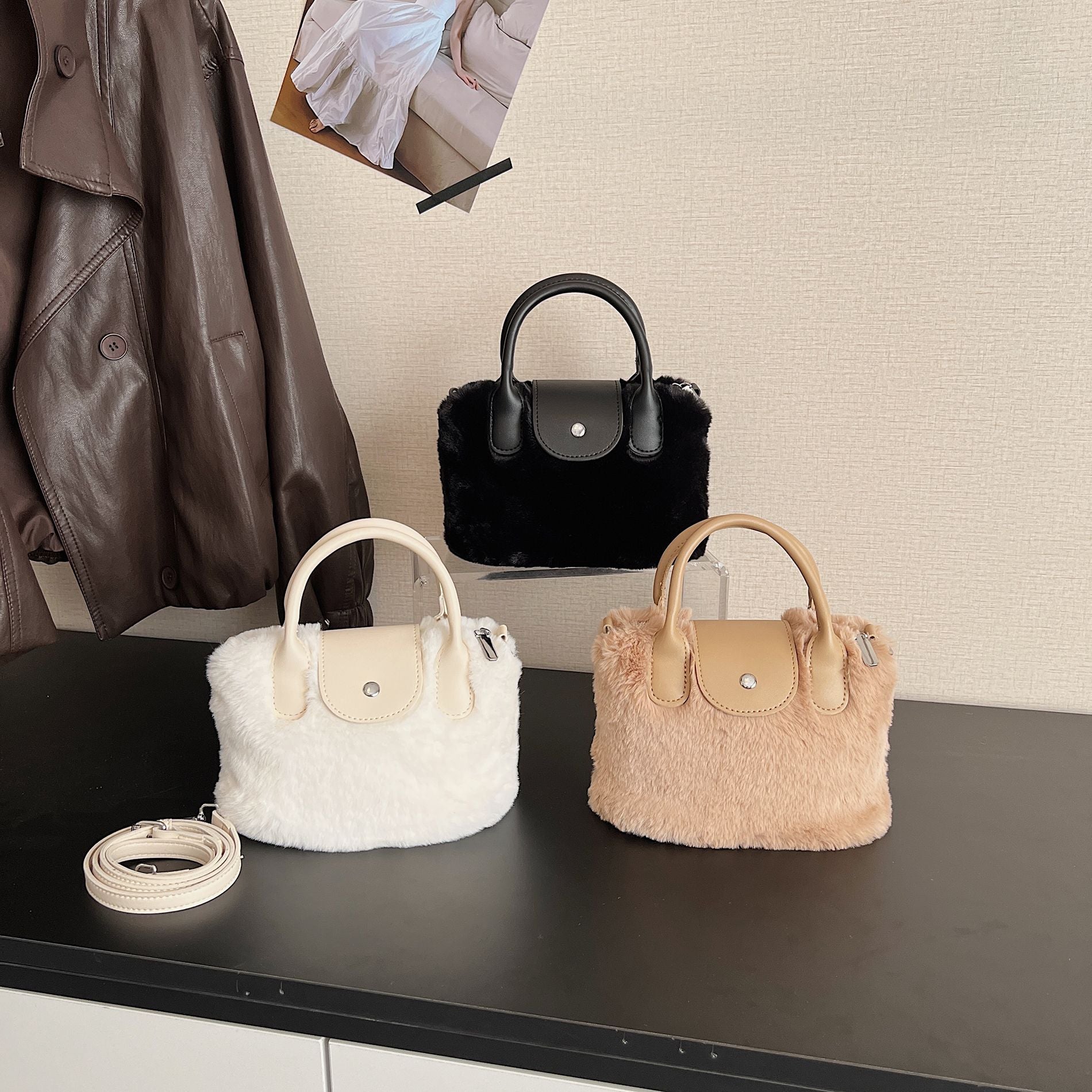 Light Luxury Plush Dragon Shoulder Bag for Women
