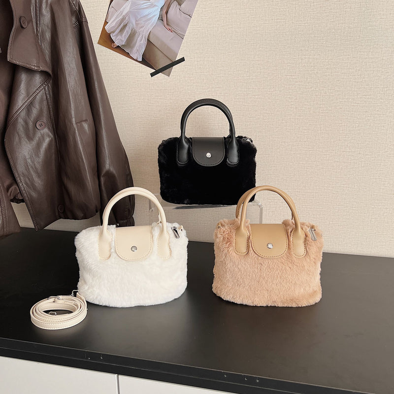 Light Luxury Plush Dragon Shoulder Bag for Women