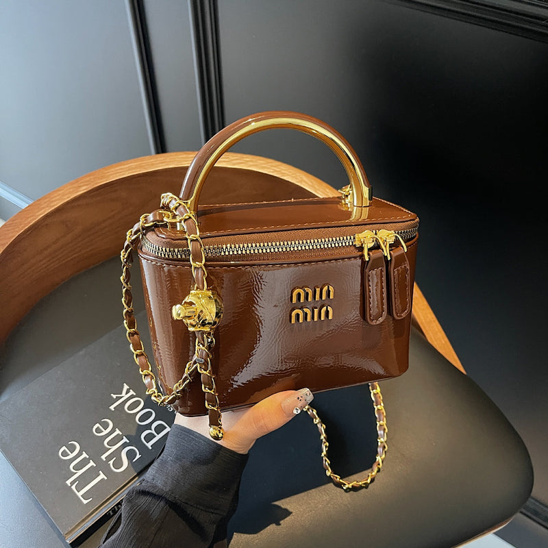 Retro Oil Wax Leather Chain Shoulder Square Bag