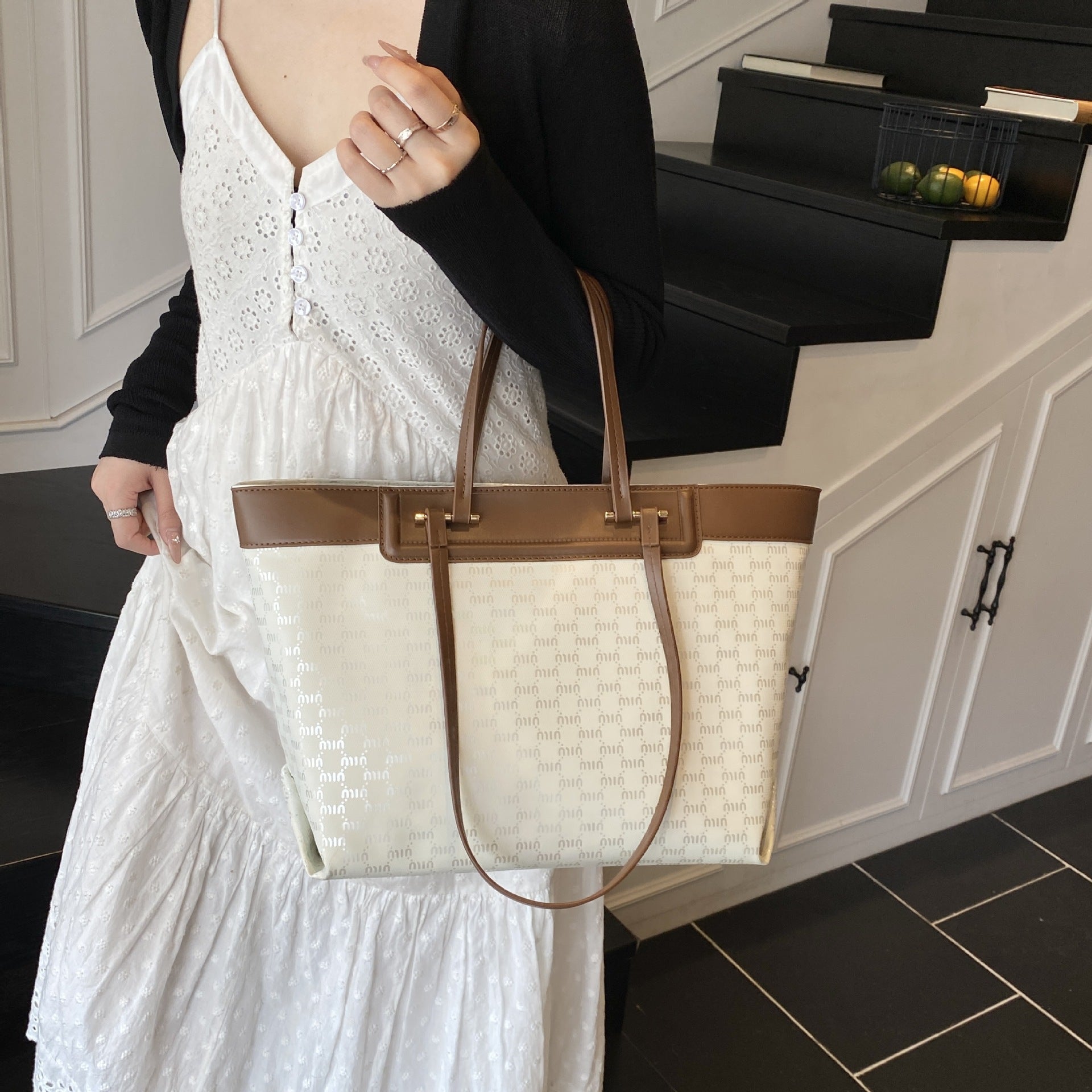 Vintage Miu Leather Tote Bag Large Capacity Shoulder Handbag