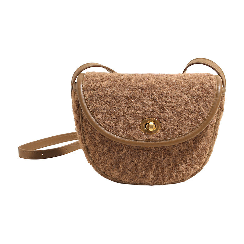 Ins Niche Plush Saddle Bag High-End Retro Messenger Bag