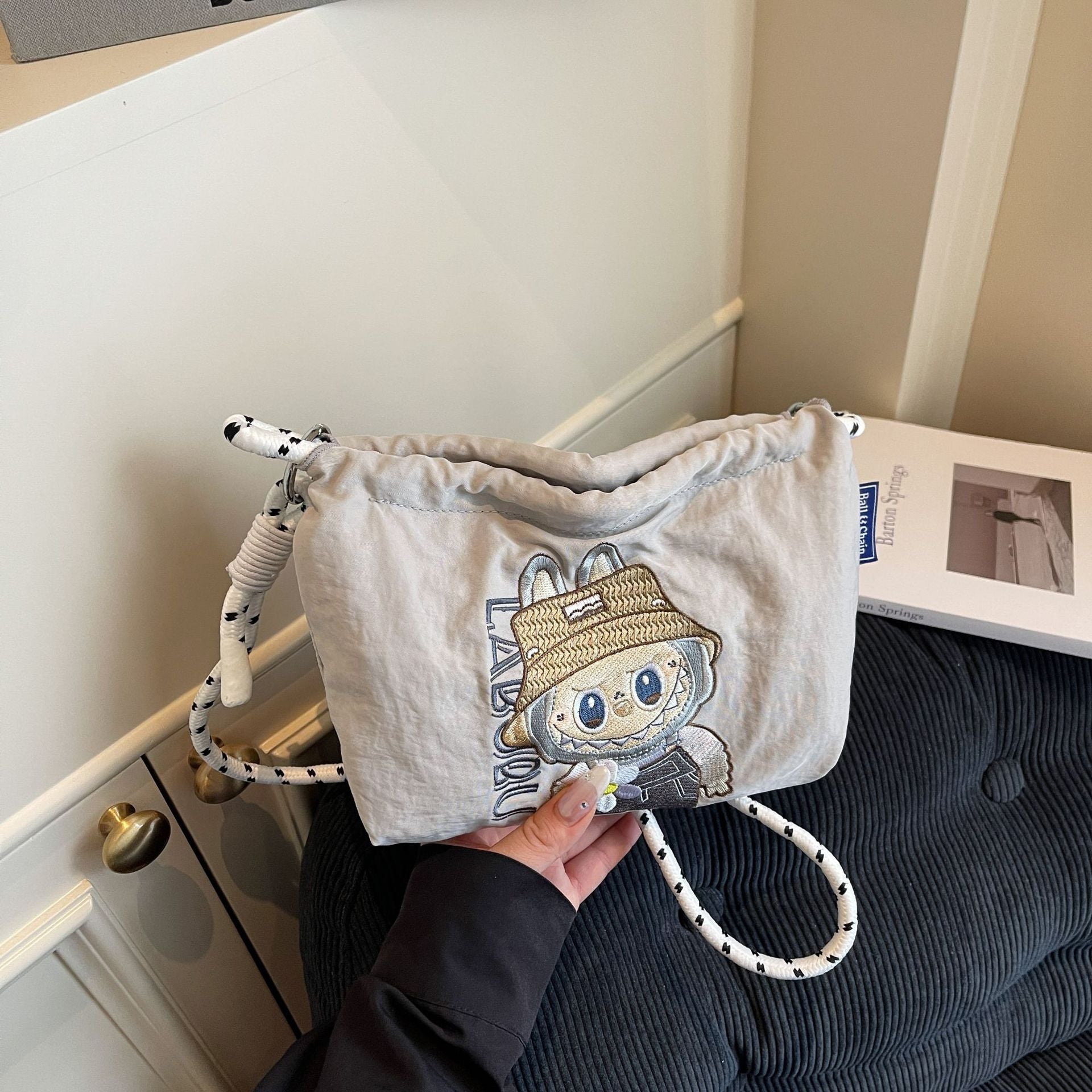 Embroidered Nylon Messenger Bag Waterproof Casual Handbag