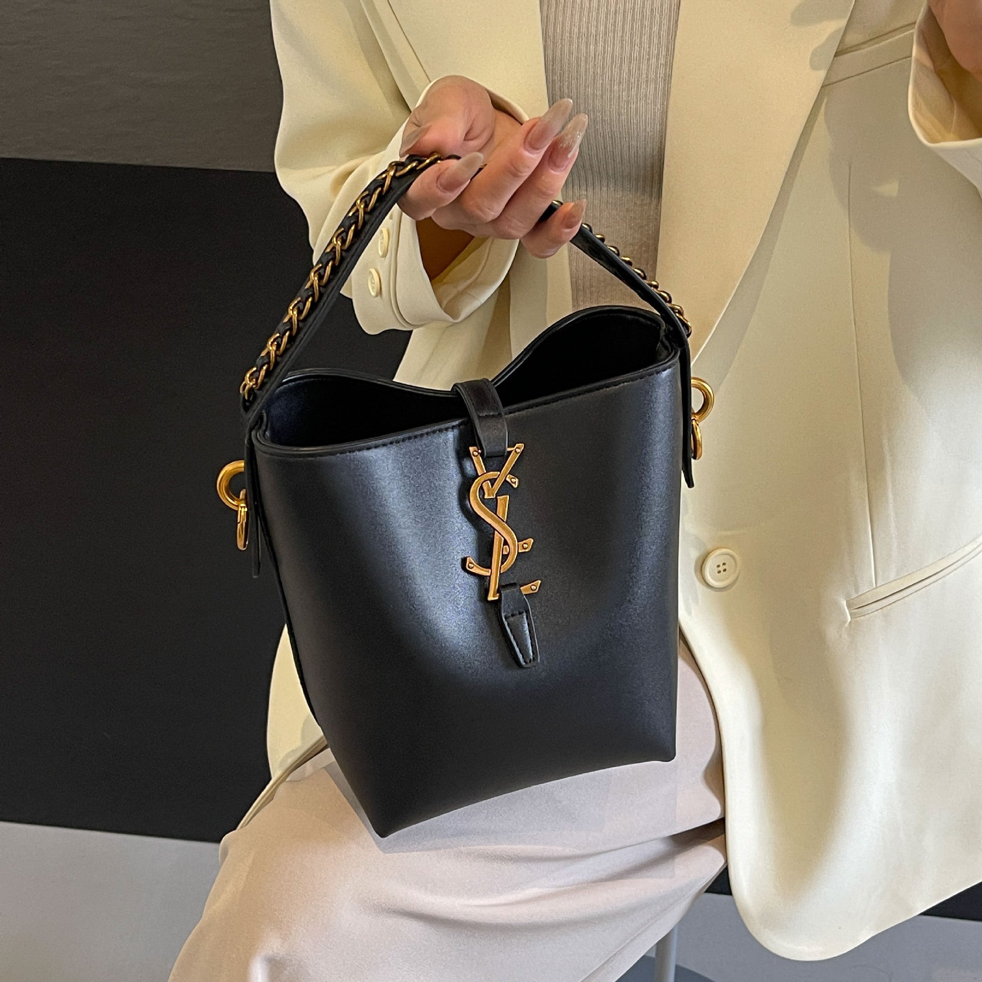 Chain Bucket Bag Women's Luxury Shoulder Crossbody Handbag