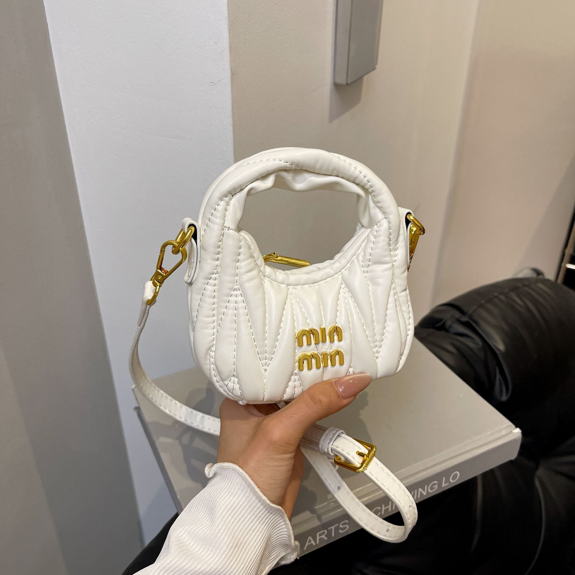 Pleated Miu Crescent Bag Luxury Shoulder Messenger Bag