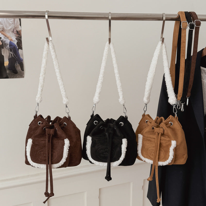 Retro Bucket Bag Women's Plush Shoulder Bag