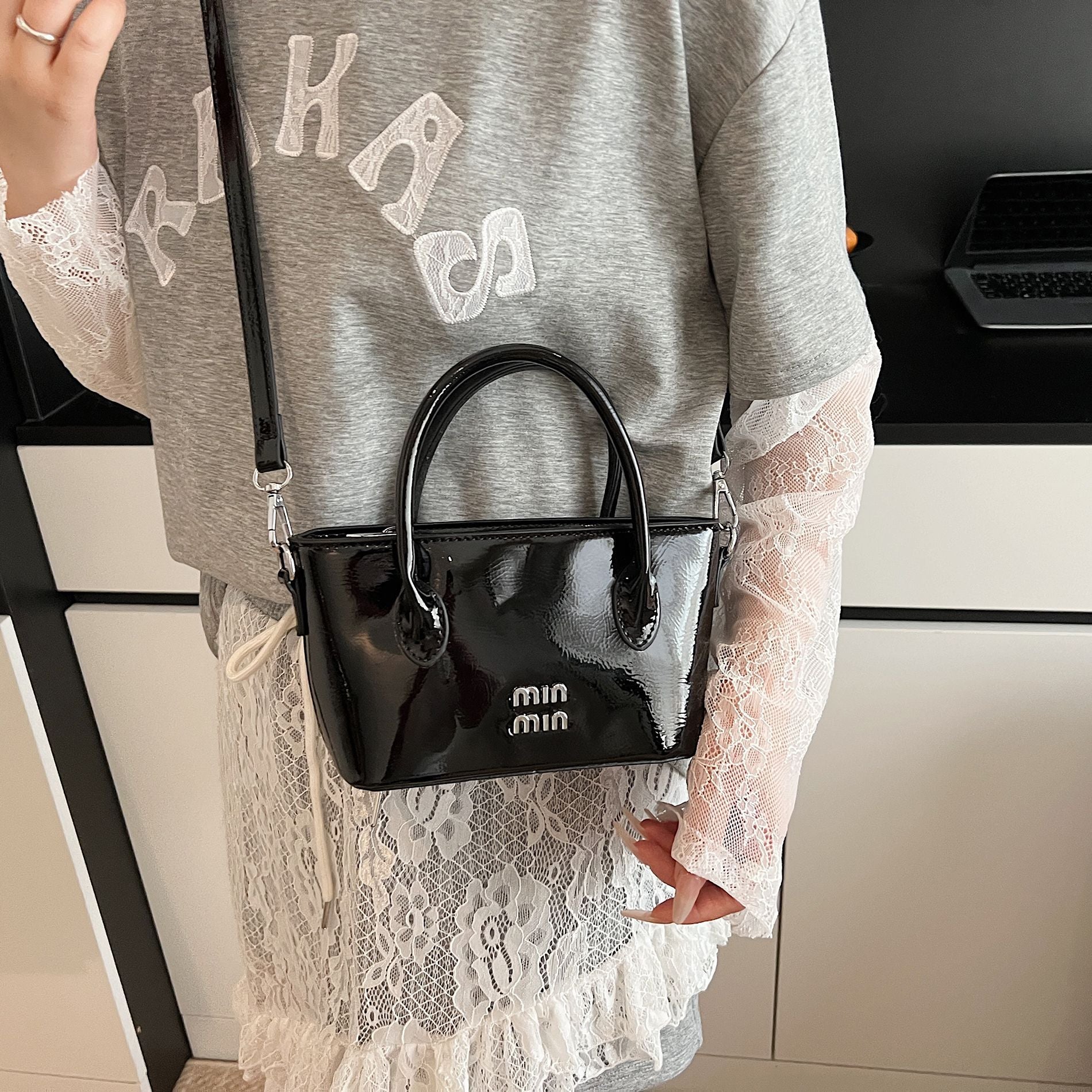 Miu Niche Luxury Bucket Shoulder Crossbody Bag for Women