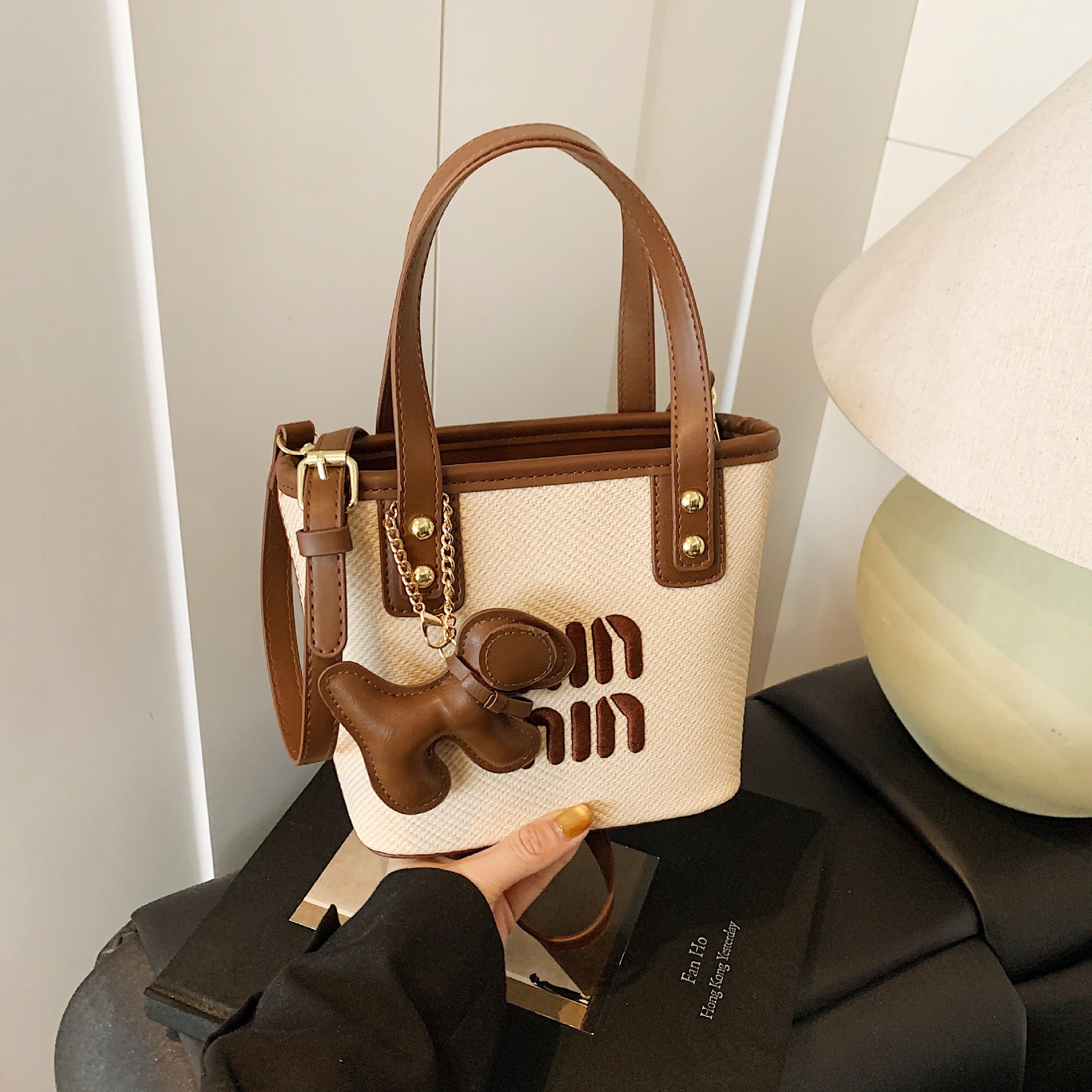 Trend Miu Embroidered Bucket Bag Casual Messenger Handbag