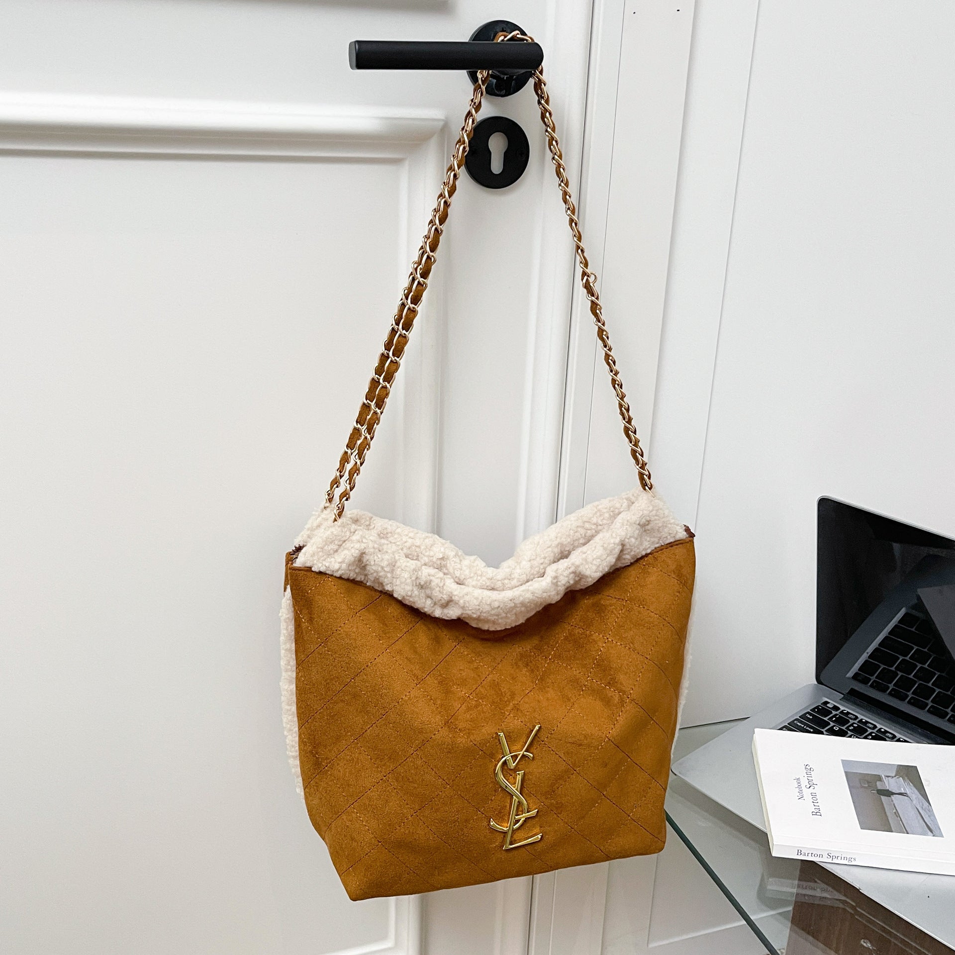 Vintage Rhombus Plush Shoulder Bag Large Capacity Chain