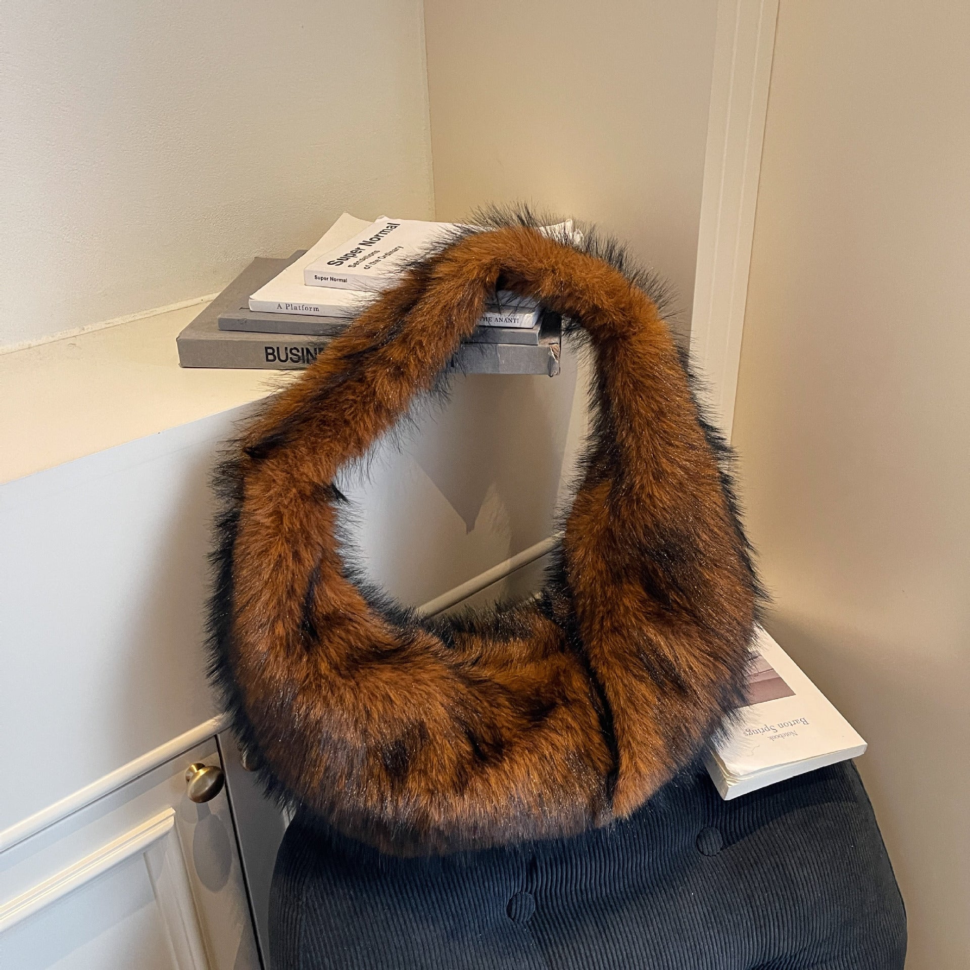 Premium Versatile Plush Shoulder Bag, Fluffy Armpit Bag, Casual Handbag