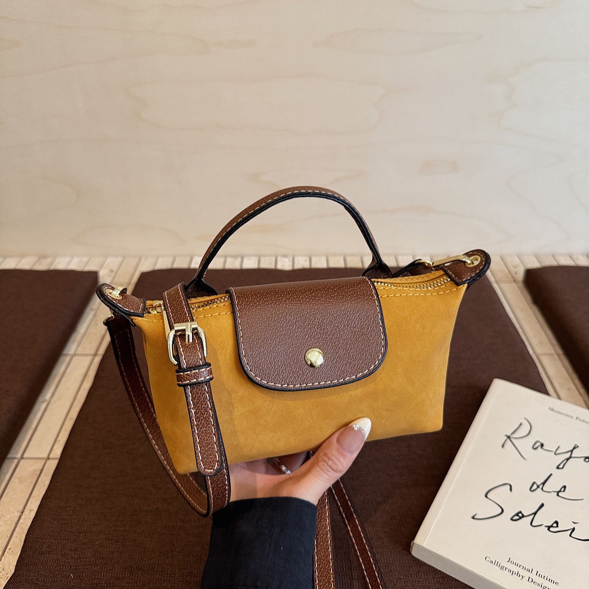 Fashion Dragon Dumpling Retro Shoulder Bag Light Luxury