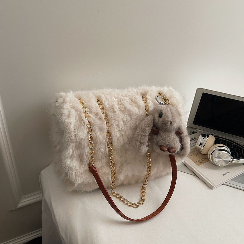 Trendy Versatile Chain Plush Bag Large Capacity Shoulder Bag