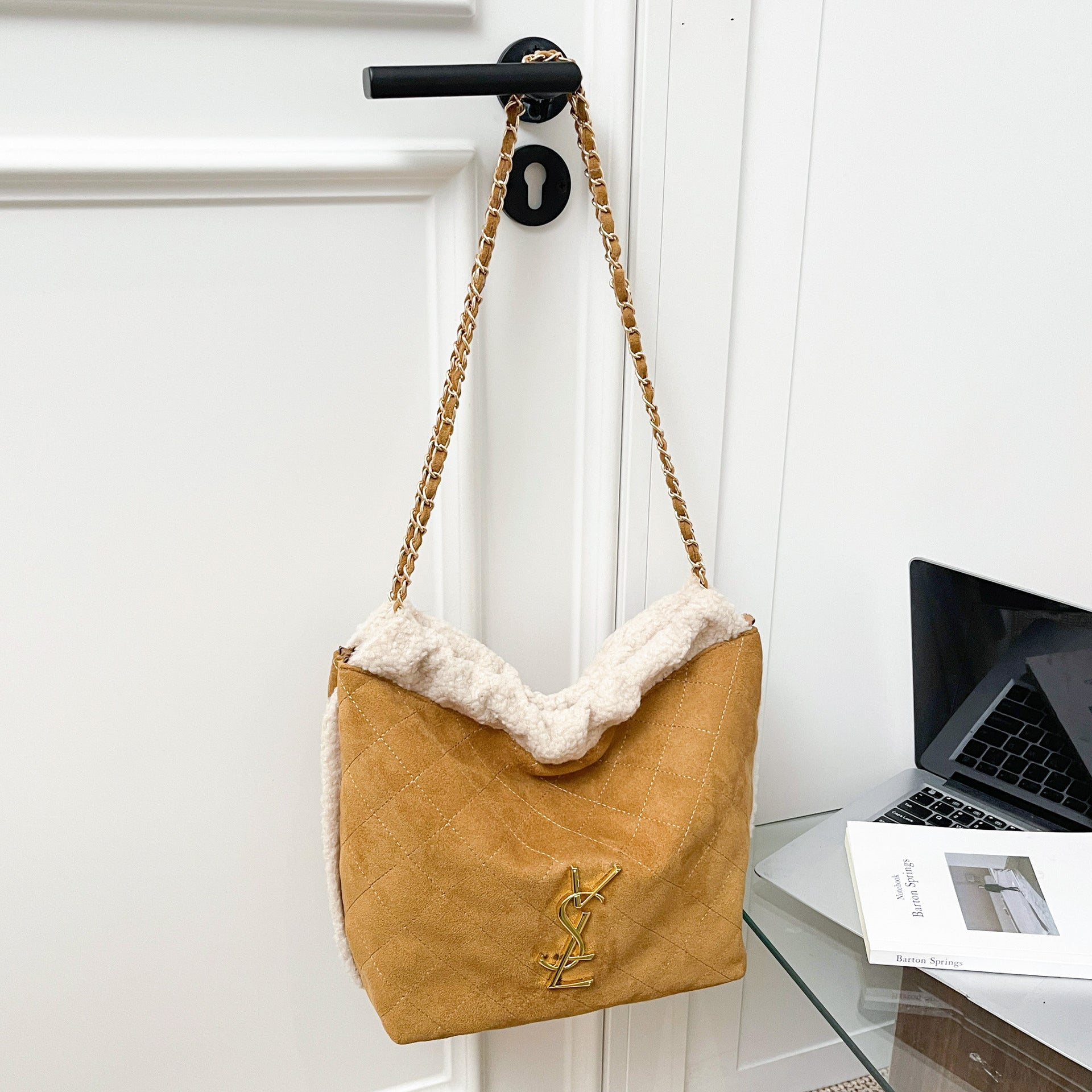 Vintage Rhombus Plush Shoulder Bag Large Capacity Chain