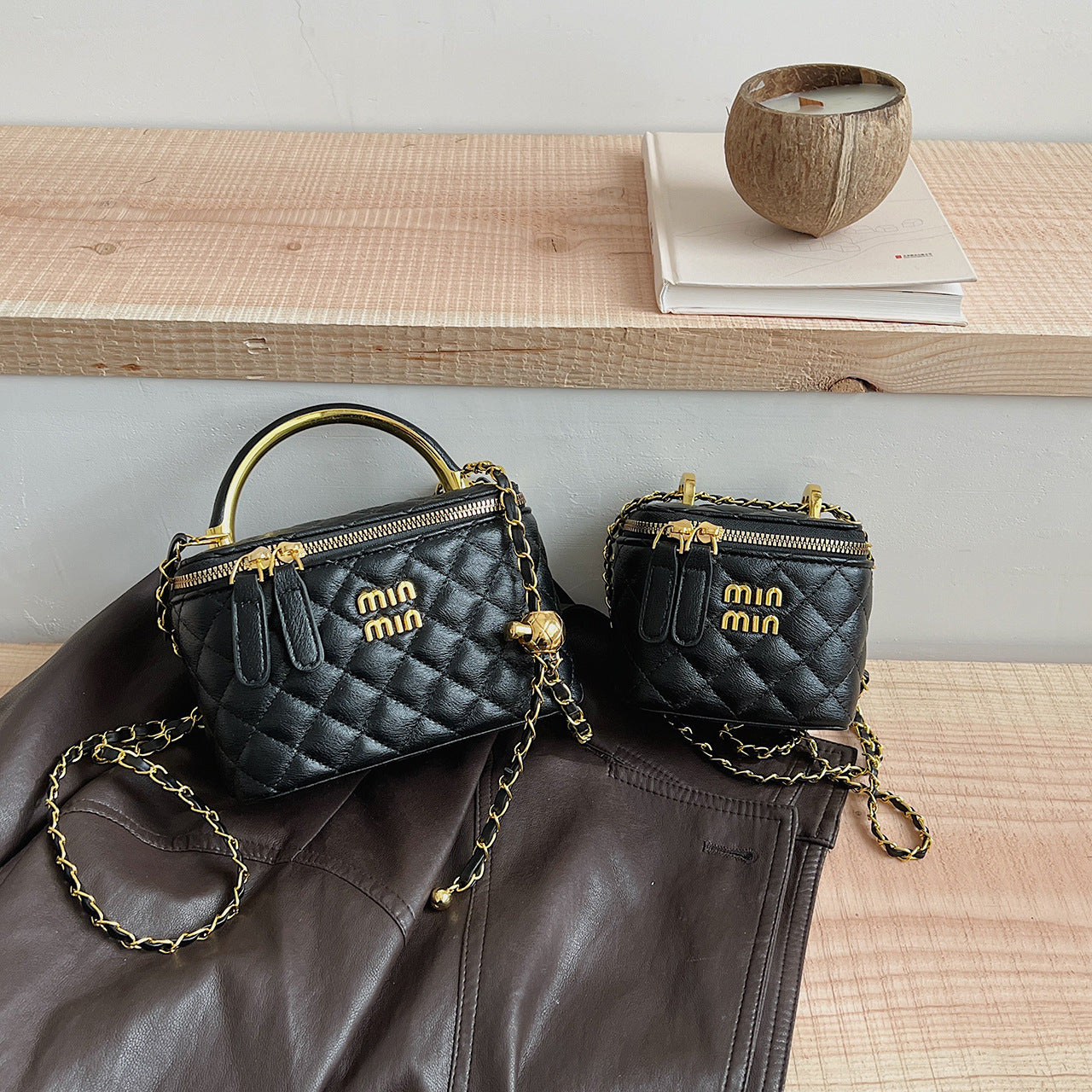 Women's Small Square Chain Shoulder Bag Rhombus Messenger
