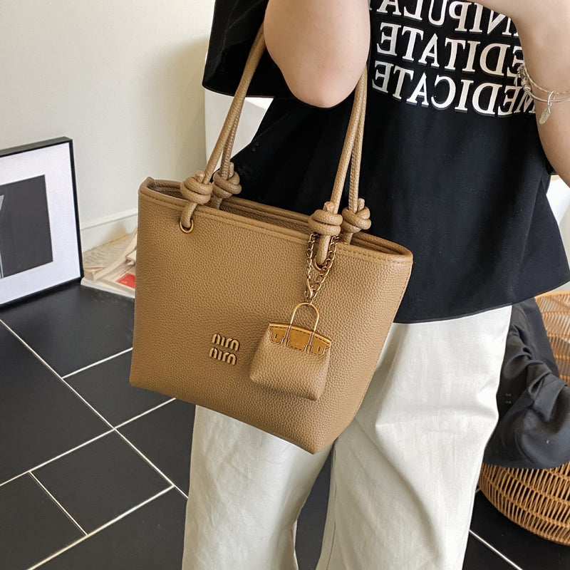 Retro Miu Luxury Bucket Tote Bag Large Capacity Shoulder