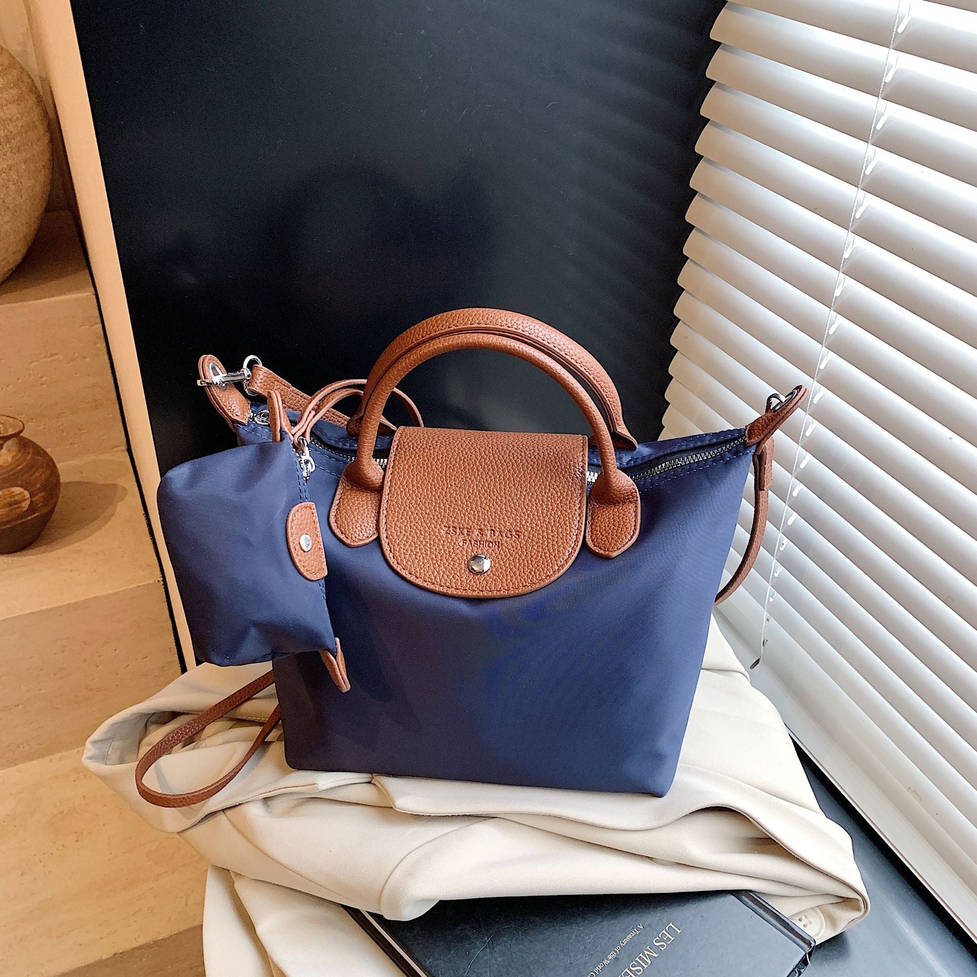 Oxford Cloth Dragon Dumpling Shoulder Crossbody Bag
