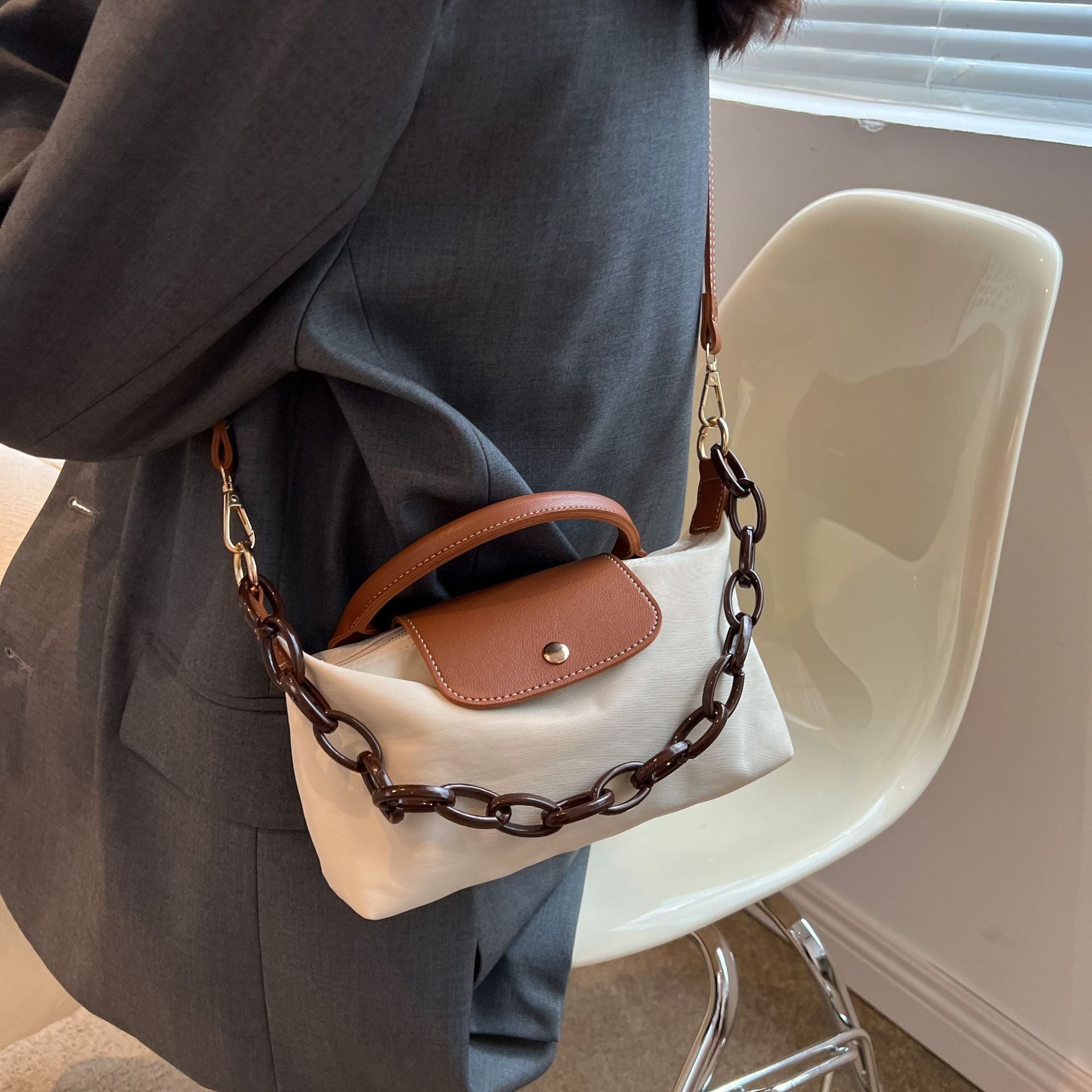 Retro Nylon Dragon Dumpling Shoulder Messenger Bag